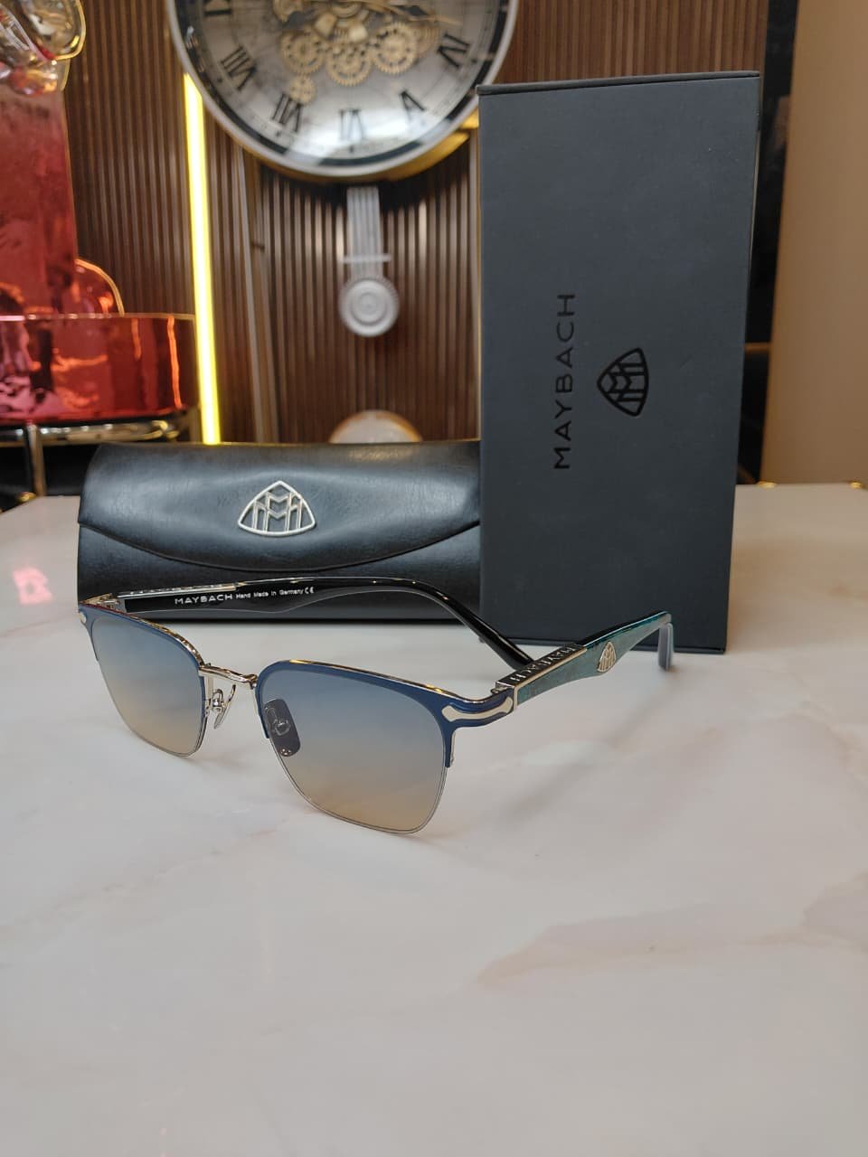 Sunglasses 16